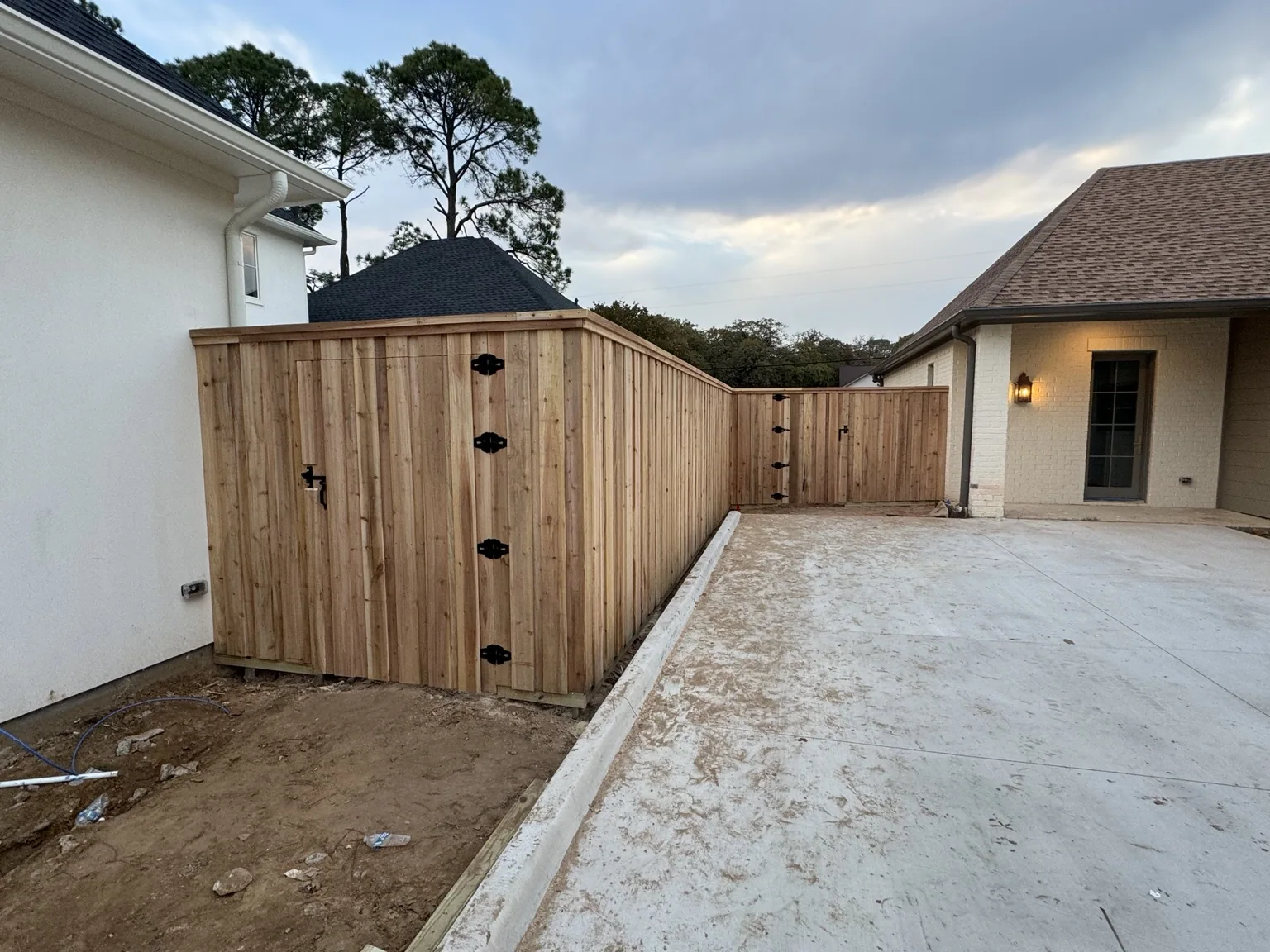 Custom cedar privacy fencing